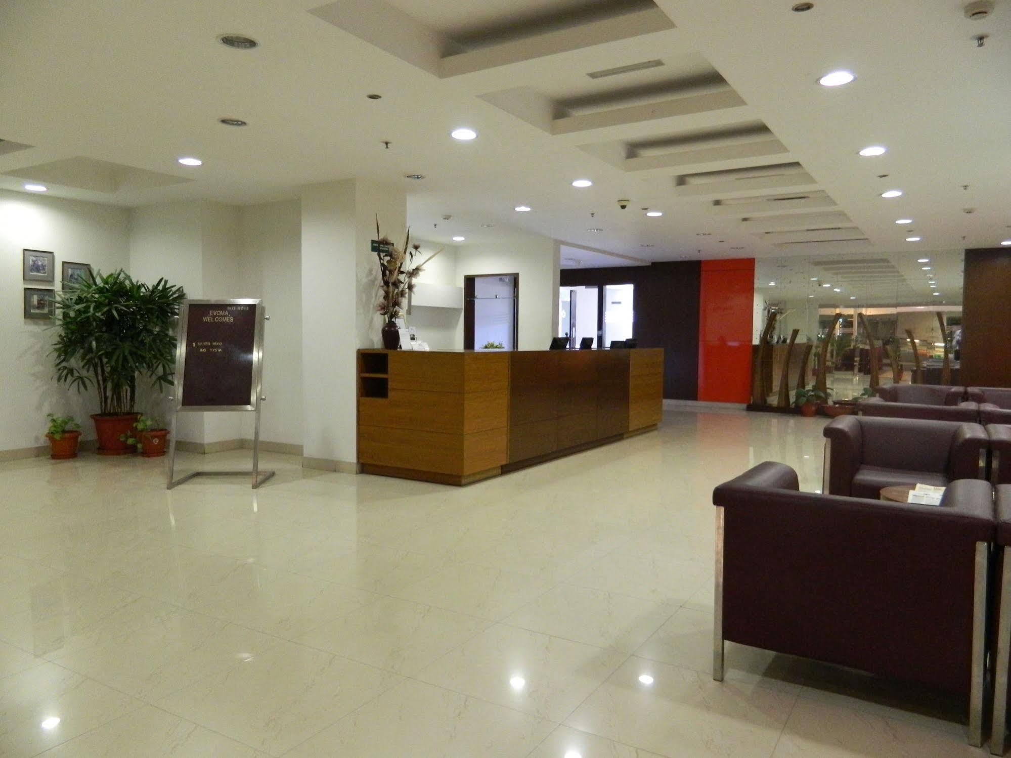 Evoma Otel Bangalore Dış mekan fotoğraf